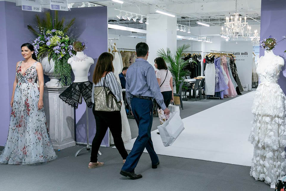 芝加哥婚纱展-浪漫气息、弥漫时尚！